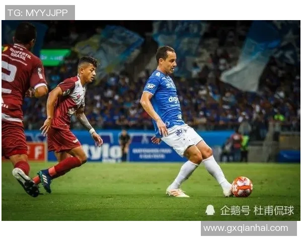 足球场上的外星人究竟是谁 他超凡的技艺和神秘身份引发热议